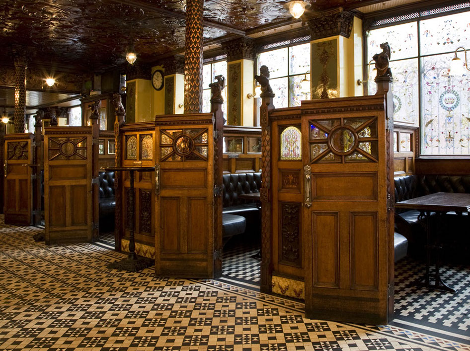 Crown Liquour Saloon, Belfast