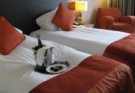 Limerick Strand Hotel, bedroom
