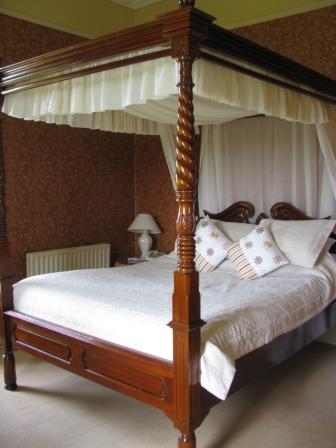 Four Poster Bed, Ballinalacken Castle, Doolin