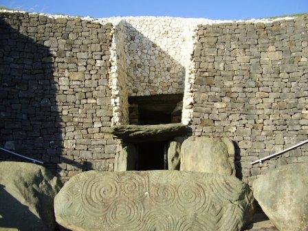 Irish symbols newgrange